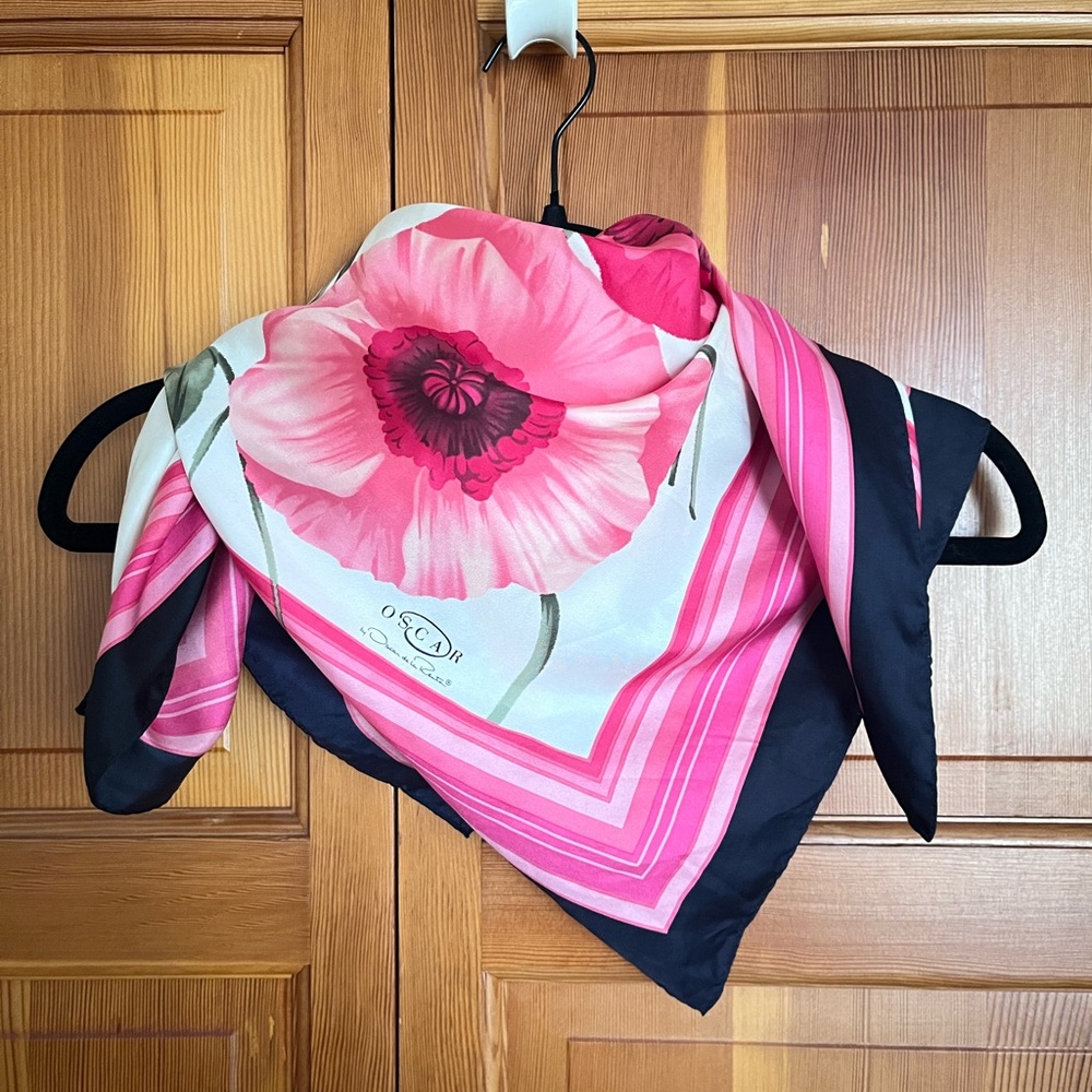 100% Silk Floral Oscar de la Renta Scarf